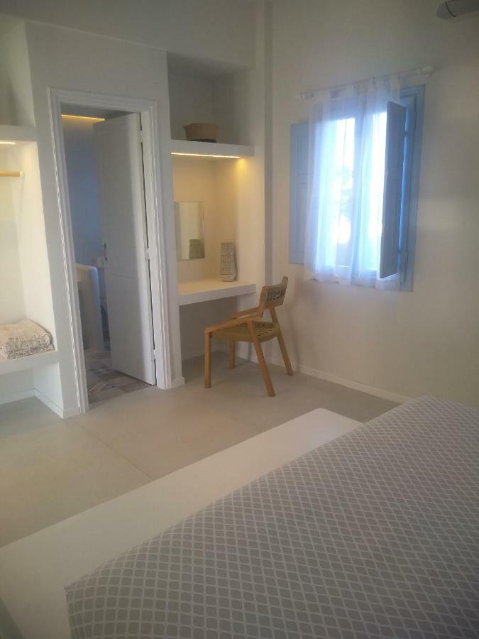 Sol-Mate Suites Иа Екстериор снимка