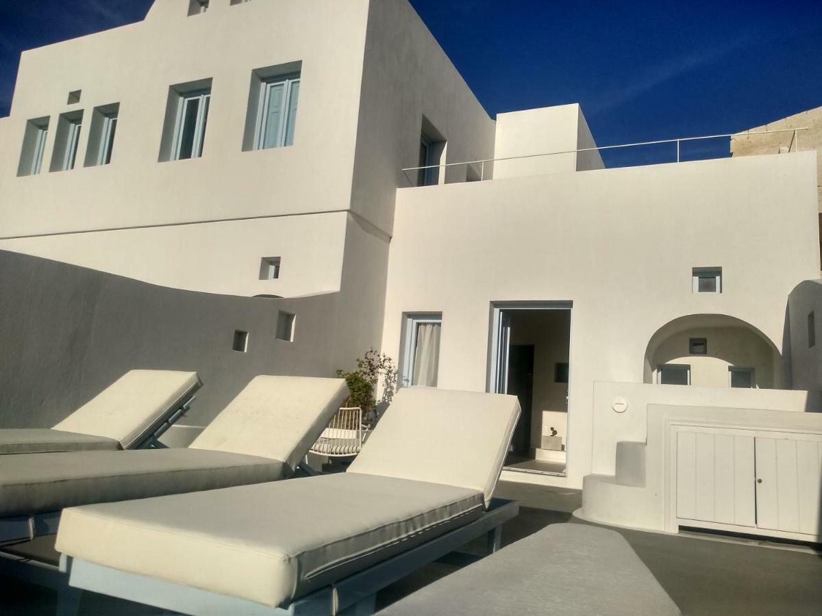 Sol-Mate Suites Иа Екстериор снимка