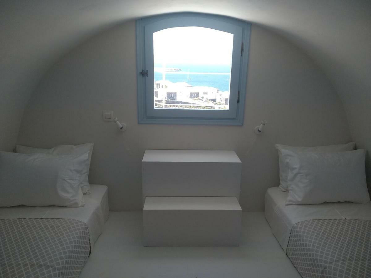 Sol-Mate Suites Иа Екстериор снимка