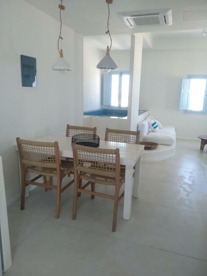 Sol-Mate Suites Иа Екстериор снимка