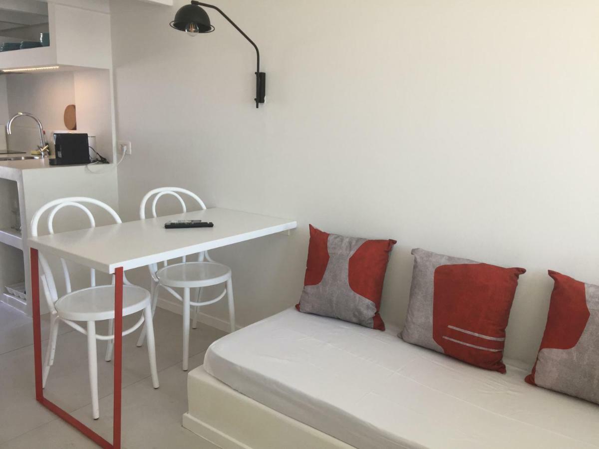 Sol-Mate Suites Иа Екстериор снимка